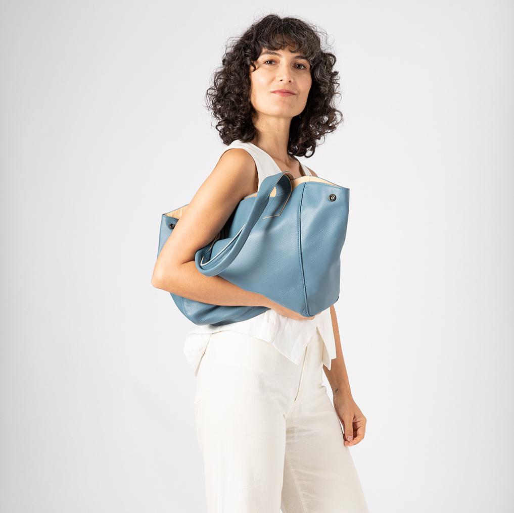 leather oversized tote, light blue 